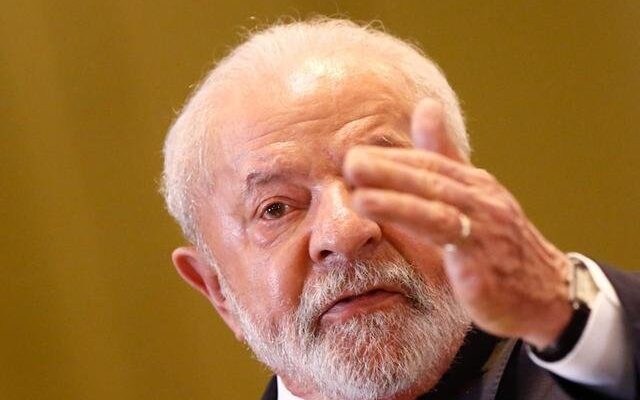 Lula defende Maduro e diz que Chávez foi alvo de narrativas que o demonizaram