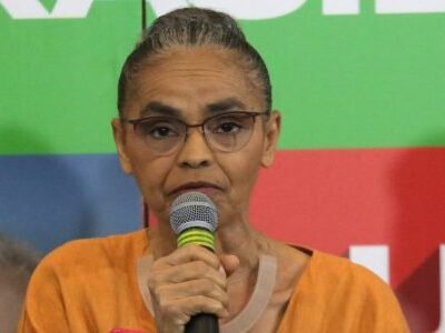 Lula promete a Marina “trabalhar” no Congresso para reverter esvaziamento em ministério