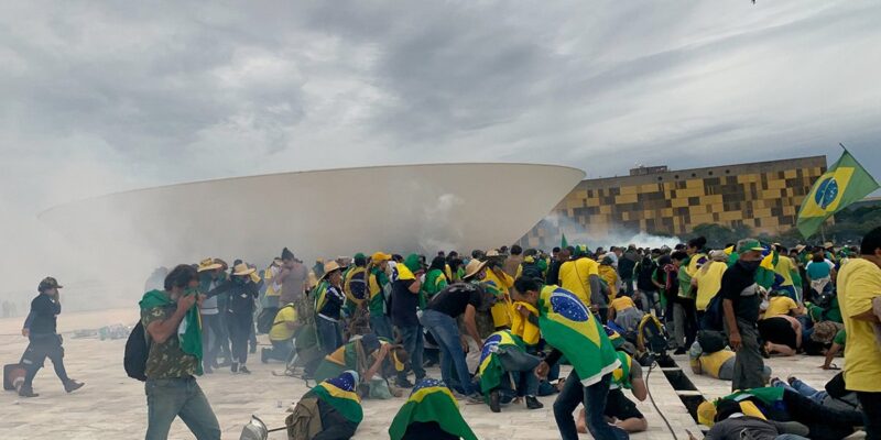 Presos no 8 de Janeiro admitiram à polícia intenção de dar golpe
