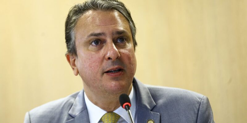 Ministro brasileiro propôs ao grupo a criação de prêmio educacional