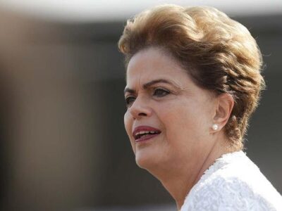 Dilma questiona “privilégio absoluto” de  Dilma questiona “privilégio absoluto” de negociações em dólar e euro em dólar e euro