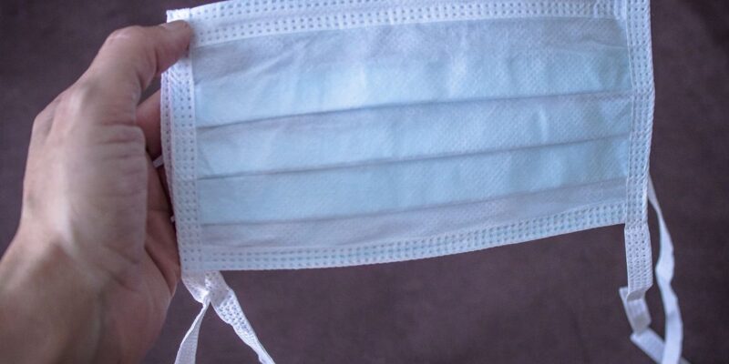 Saúde recomenda uso de máscara diante de sintomas gripais