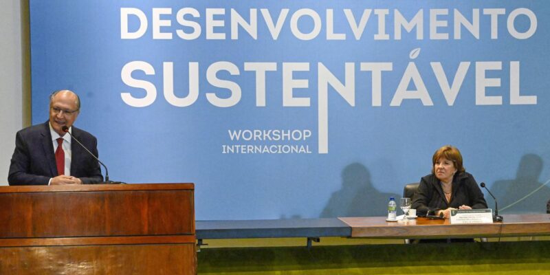 Alckmin defende fortalecimento do cooperativismo no país