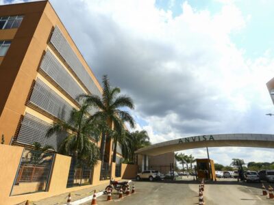 Anvisa proíbe suplementos irregulares para tratar problemas de visão