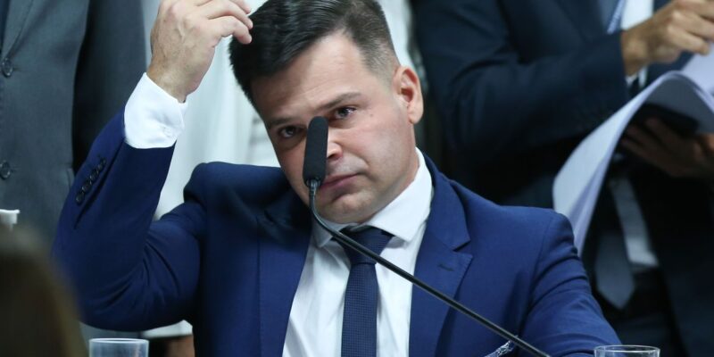 Moraes apontou “condutas gravíssimas” ao determinar prisão de Silvinei