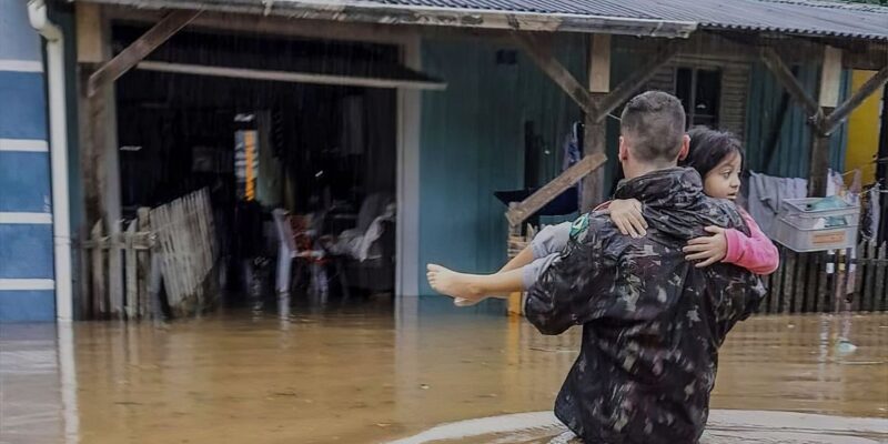 Ciclone provoca quatro mortes no Rio Grande do Sul
