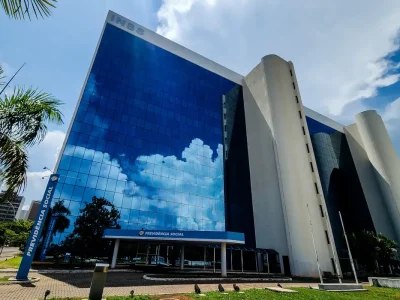 Benefícios do INSS acima do mínimo terão reajuste de 3,71%