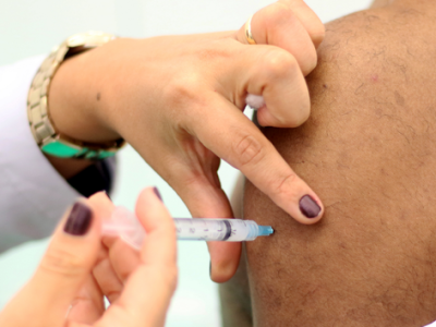 Entenda os critérios para distribuição das primeiras doses da vacina contra a dengue