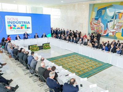Plano Mais Produção tem R$ 250 bilhões do BNDES até 2026 para nova política industrial