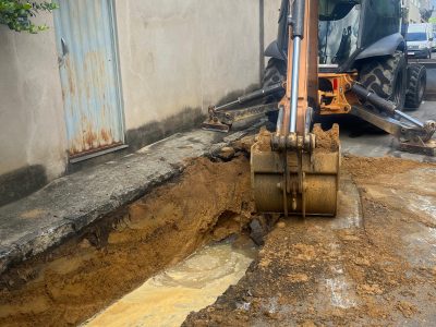 Rede adutora rompe e impede fornecimento de água em diversos bairros de Colatina