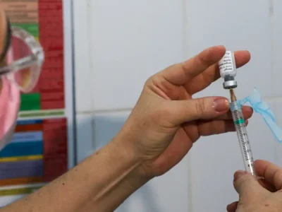 Seis capitais deram início à vacinação contra a dengue em crianças