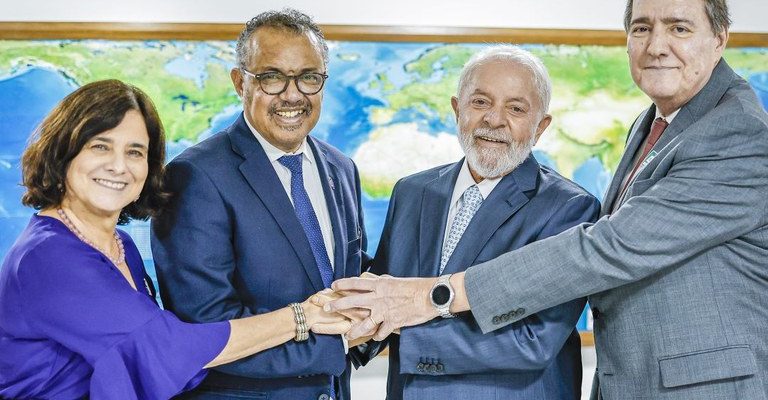 Presidente Lula e diretor-geral da OMS tratam de temas estratégicos para o Brasil