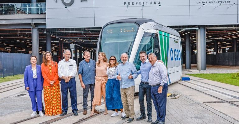 “No Rio, o amor venceu o ódio, a verdade venceu a mentira”, diz Lula na inauguração do Terminal Intermodal Gentileza