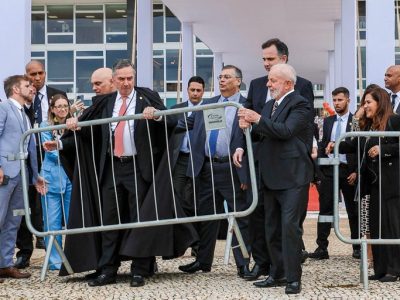 Lula: “Democracia não é um pacto de silêncio