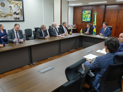 Ministro Fávaro realiza encontro para dialogar sobre avanços do biodiesel brasileiro