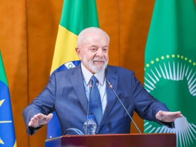 Na Etiópia, Lula exalta união entre Brasil e África durante coletiva de imprensa