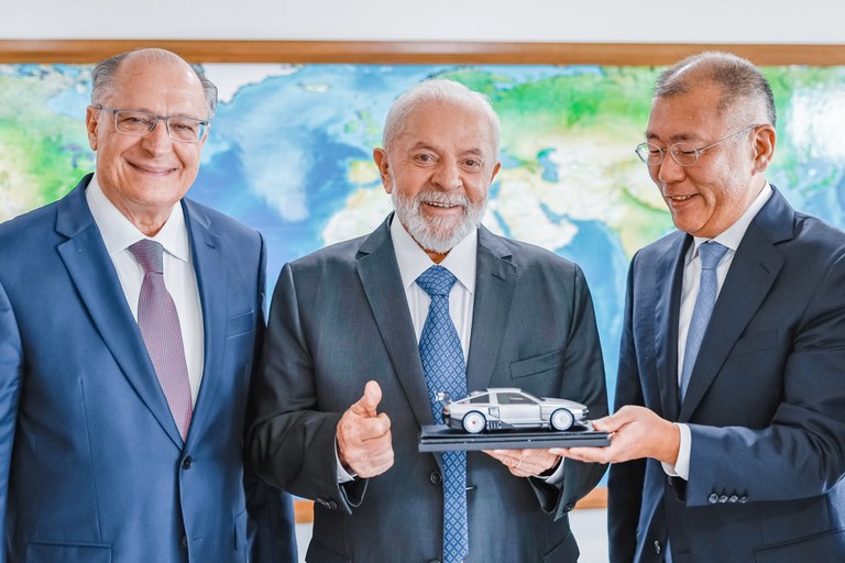 Em encontro com Lula, presidente-executivo global do grupo Hyundai anuncia investimentos de US$ 1,1 bilhão no Brasil até 2032