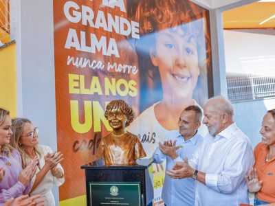 Presidente Lula se emociona ao inaugurar escola com nome do neto Arthur