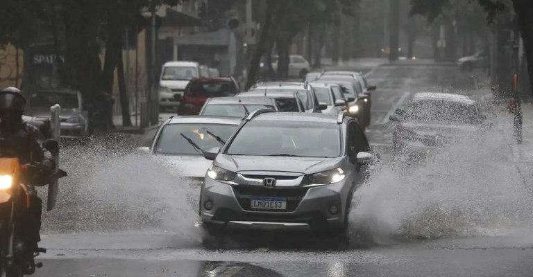 Governo reconhece situação de emergência em municípios de dez estados por conta das fortes chuvas