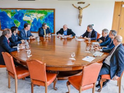 Governo avalia que a queda no preço de alimentos aos produtores chegará em breve a consumidores