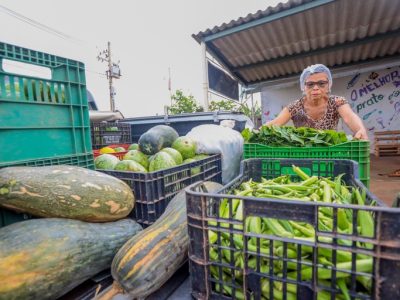 Presidente assina decretos que regulamentam Cozinhas Solidárias e nova cesta básica em plenária do Consea