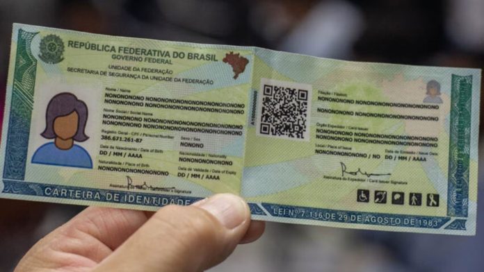 Nova carteira de identidade começa a ser emitida gratuitamente no Estado; veja como solicitar