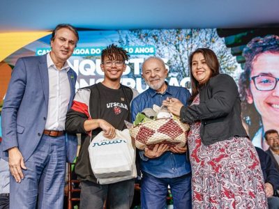 “Minha obsessão é permitir que todas as pessoas tenham o direito de estudar”, diz Lula