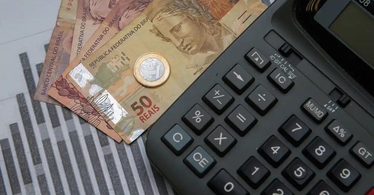 Relatório do FMI revisa para cima perspectiva de crescimento brasileiro