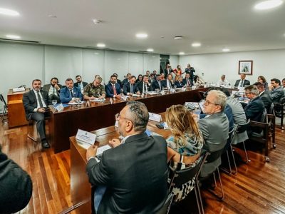 Governo e estados vão focar ações em 21 municípios responsáveis por mais da metade dos incêndios amazônicos