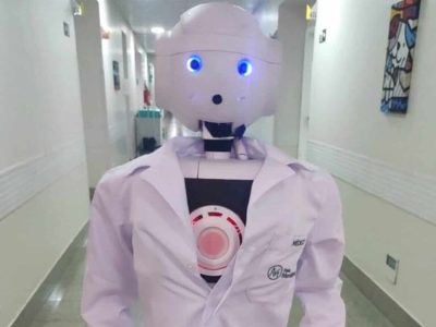 Robô auxilia na recuperação de crianças em hospital de Cariacica