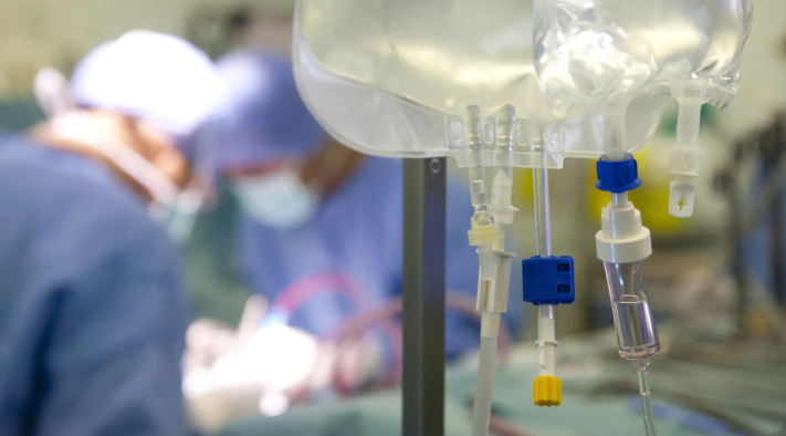 A Indicação de Tratamento Antiviral para Pacientes Transplantados Portadores do HIV: Um Enfoque Especializado