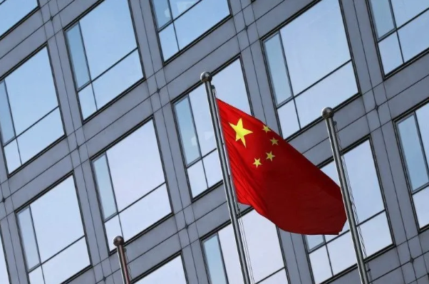 China Inaugura Pacote Fiscal de US$ 1,4 Trilhão com Estratégia de Substituição de Dívidas dos Governos Locais