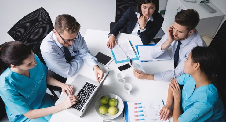 Plano de Saúde Empresarial: Benefícios e Vantagens para Empregados e Empregadores Plano de Saúde Empresarial: Benefícios e Vantagens para Empregados e Empregadores