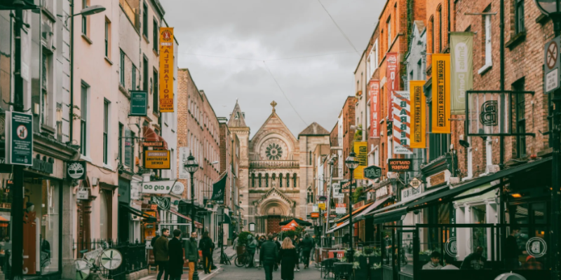 Universidade em Dublin Oferece Bolsas de Estudo para Estrangeiros – Descubra os Detalhes