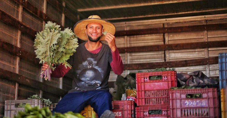 “Sertão + Produtivo”: BNDES e Petrobras lançam edital de R$ 100 mi para fortalecer produção coletiva de alimentos saudáveis no semiárido