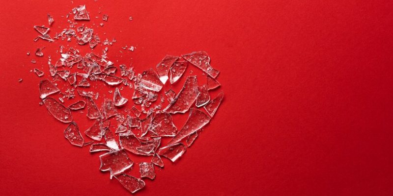 Love Bombing: Como Identificar Quando o Excesso de Afeto Sinaliza Abuso?