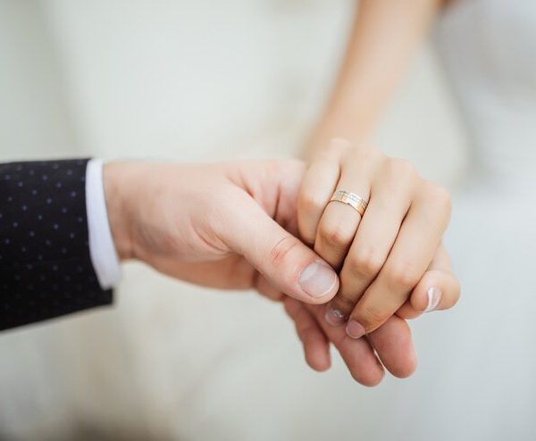 Construindo o Ninho: Dicas para Casais Recém-Casados Conquistarem Seu Espaço em 2025