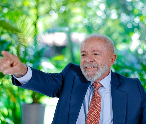 Lula: “Nesse país é proibido proibir as pessoas de sonharem”