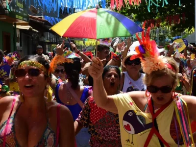 Arlindinho e Banho de Mar: confira agenda de blocos deste sábado