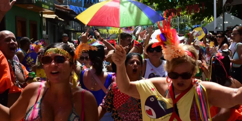 Arlindinho e Banho de Mar: confira agenda de blocos deste sábado