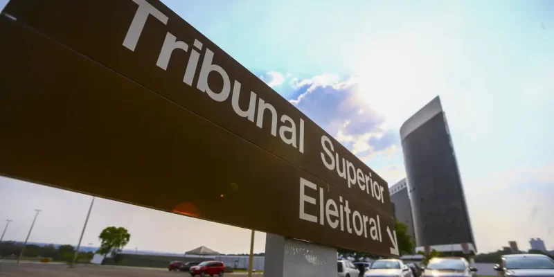 Nunes Marques suspende decisão do TRE que afastou prefeito de Barueri