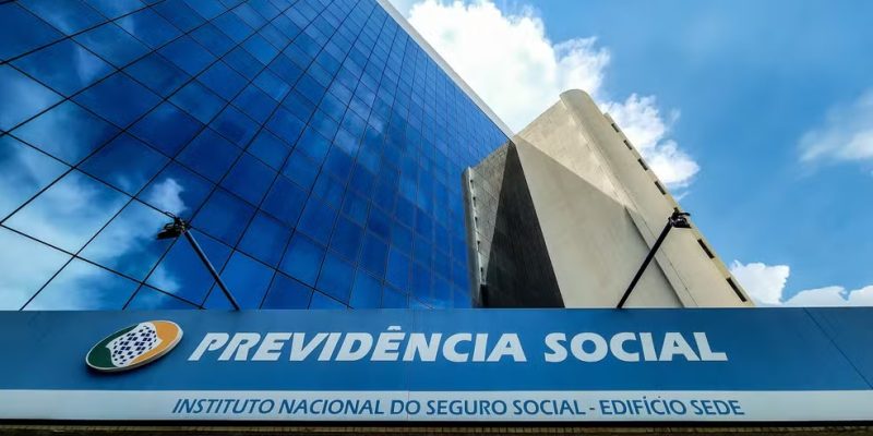 Fraude do INSS: beneficiários dizem que descontos ilegais começaram antes de 2019; veja relatos