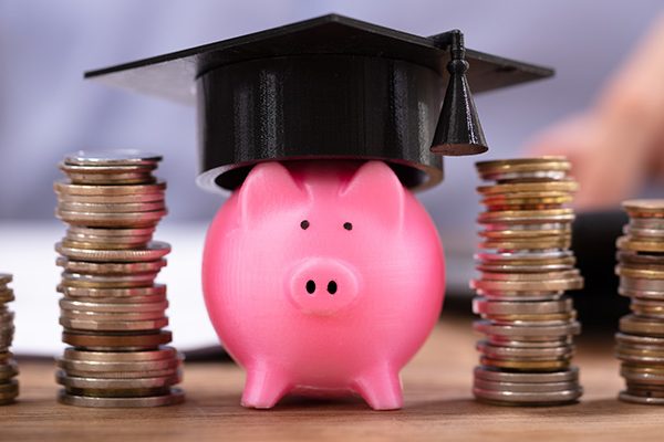 Educação Financeira nas Escolas: Um Passo Essencial para um Brasil Mais Consciente e Sustentável