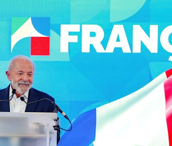 Lula reforça convicção na aprovação do acordo Mercosul – União Europeia em reunião com o presidente do Conselho Europeu