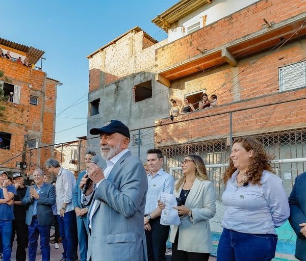 Lula na Favela do Moinho (SP): “Vocês estão sob os cuidados do Governo Federal e nós vamos respeitá-los