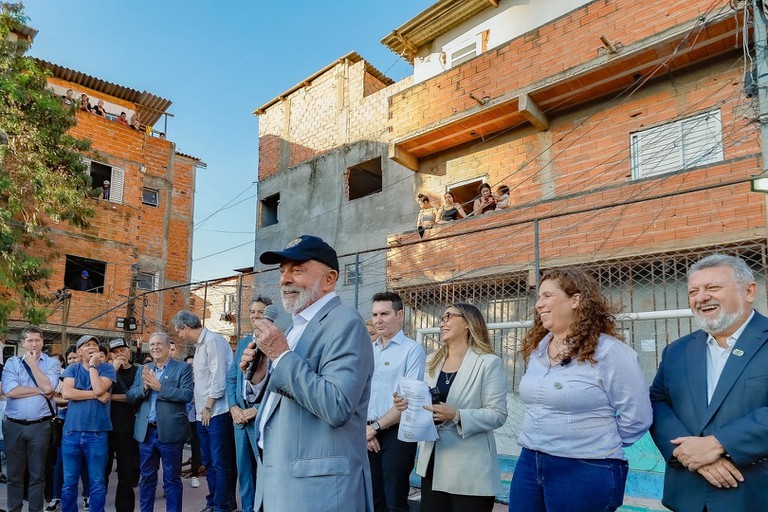 Lula na Favela do Moinho (SP): “Vocês estão sob os cuidados do Governo Federal e nós vamos respeitá-los