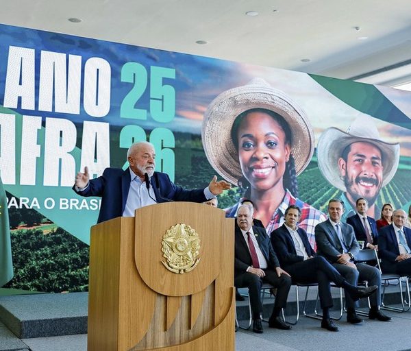 “Queremos consolidar o Brasil como celeiro do mundo”, diz Lula ao lançar Plano Safra