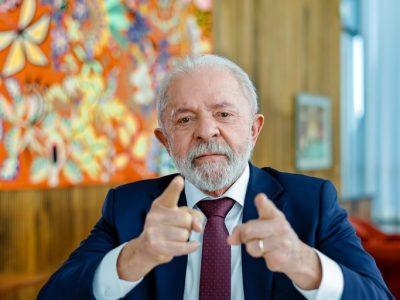 Equipe de Lula ouviu nos EUA que Trump não autorizou diálogo da Casa Branca com o Brasil