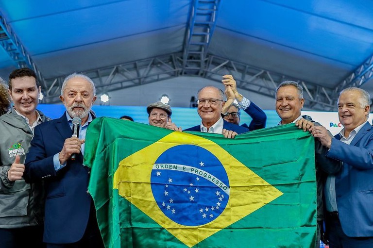 “O que importa é o compromisso com o povo”, diz Lula ao lançar nova etapa do Periferia Viva