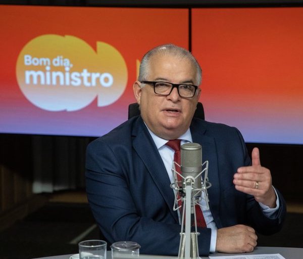 “Pequenos empreendedores não exportam tanto quanto deveriam”, diz Márcio França no Bom Dia, Ministro